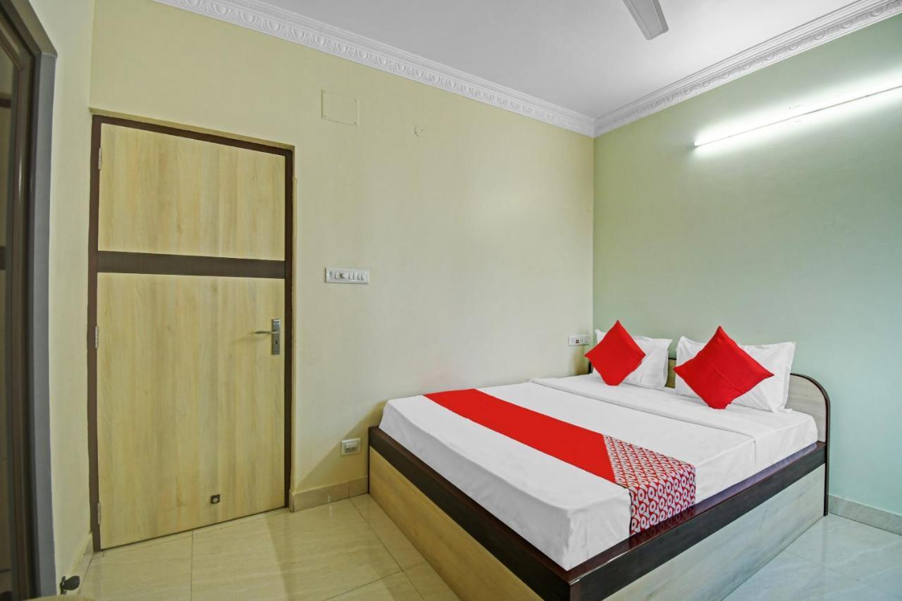 Oyo Flagship 84655 S S Guest House Calcuta Exterior foto
